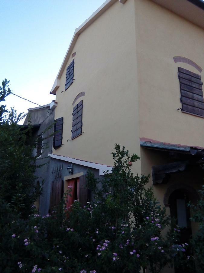 Carlo'S Country House Castellina Marittima Kültér fotó