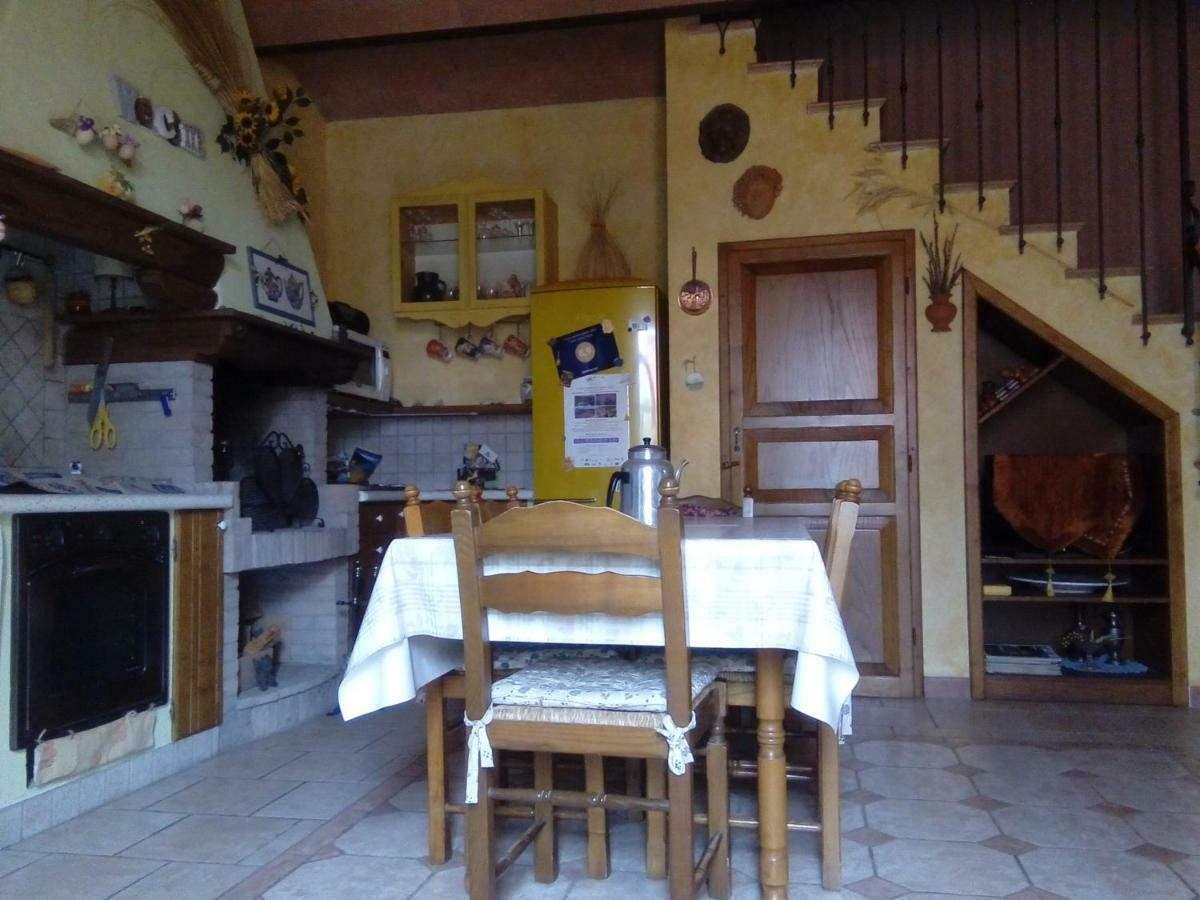 Carlo'S Country House Castellina Marittima Kültér fotó